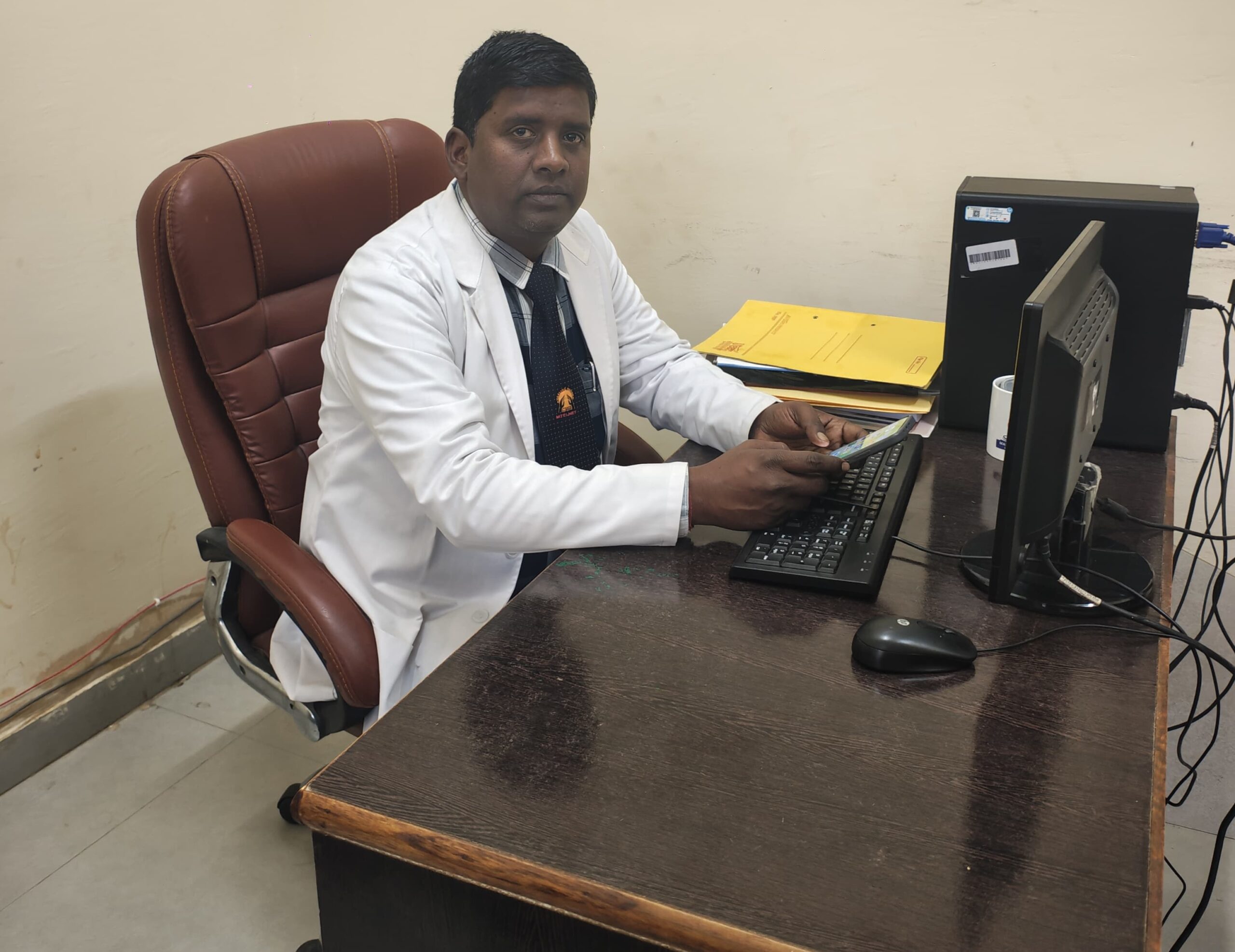 डॉ. पी. कुमारडीन एवं प्रोफेसर, फैकल्टी ऑफ मेडिकल एंड एलाइड हेल्थ साइंस
मंगलायतन यूनिवर्सिटी, जबलपुर, मध्य प्रदेश

शैक्षणिक योग्यता: BPT, MPT (SVNIRTAR), पीएचडी स्कॉलर
अनुभव: 16 वर्षों से अधिक
सीनियर कंसल्टेंट, बेस्ट सुपर स्पेशलिस्ट हॉस्पिटल, जबलपुर
सदस्य, इंडियन एसोसिएशन ऑफ फिजियोथेरेपिस्ट (IAP)
संस्थापक संयोजक, IAP जबलपुर शाखा
सदस्य, बोर्ड ऑफ स्टडी, MPMSU