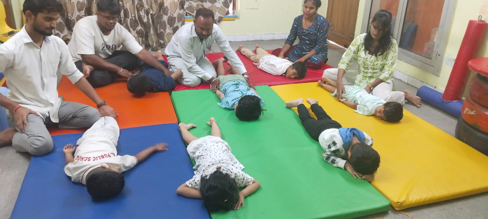 International Yoga Day 2026: विशेष बच्चों की एकाग्रता, संतुलन और आत्मविश्वास बढ़ाने का सशक्त माध्यम है योग