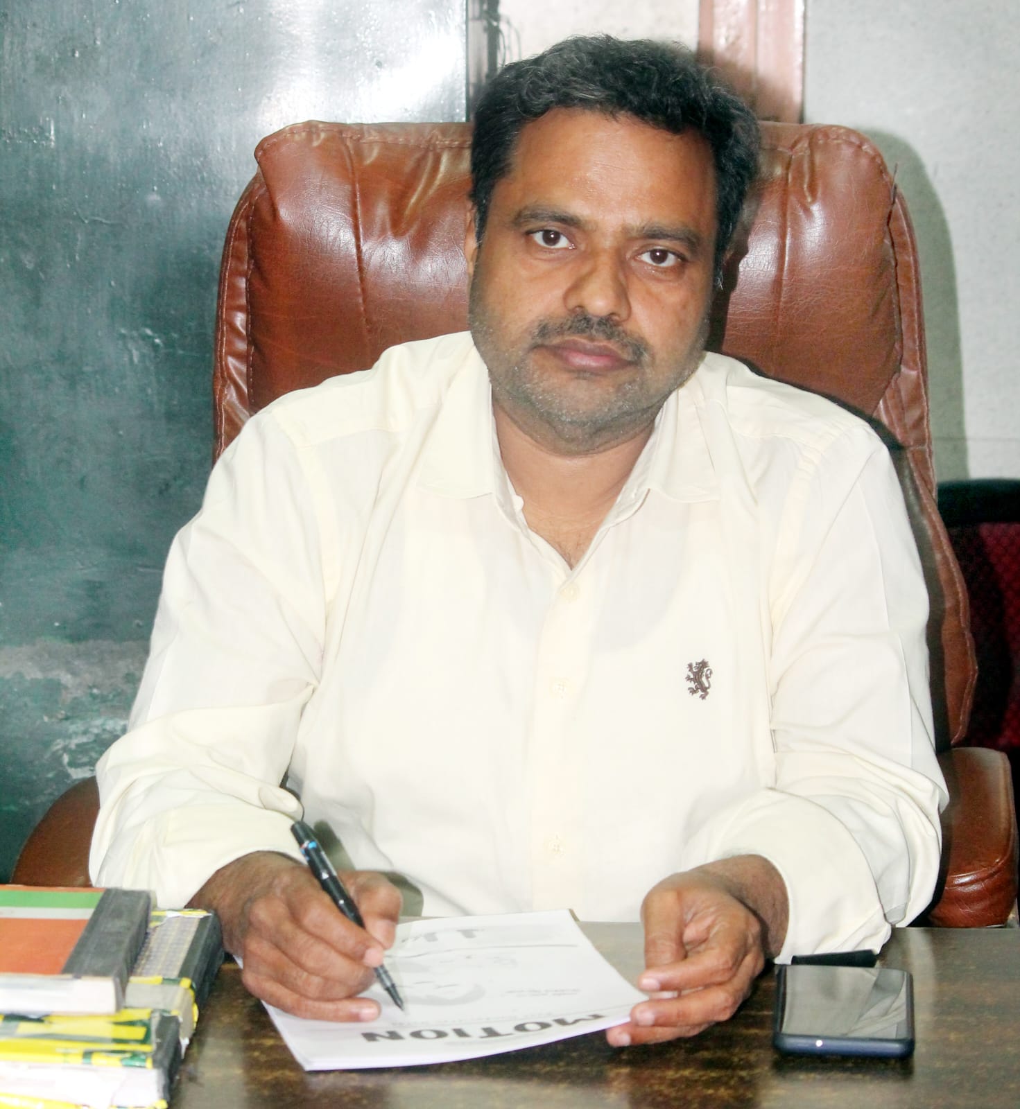 क्या है फार्मासिस्ट और क्यों कहलाता है चिकित्सा क्षेत्र की रीढ़?, जानिए हर सवाल का जवाब