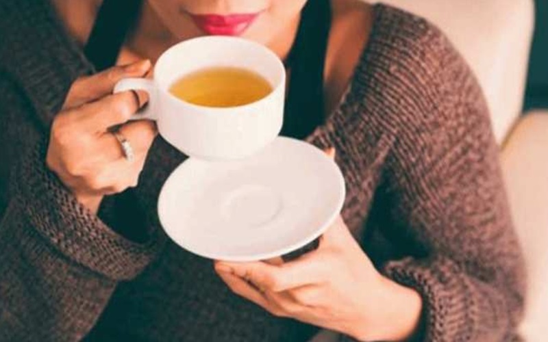 चाय पीते समय ये गलतियां करेंगे तो हो सकते हैं नुकसान, जानें क्‍या कहते हैं Health Expert?