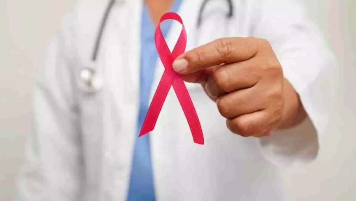 National Cancer Awareness Day 2024: इन तीन कारणों से किसी को भी हो सकता है कैंसर, रहें सतर्क 