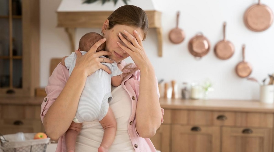 क्‍या Maternal Depression है? किन वजहों से इस बीमारी का शिकार हो जाती हैं महिलाएं?
