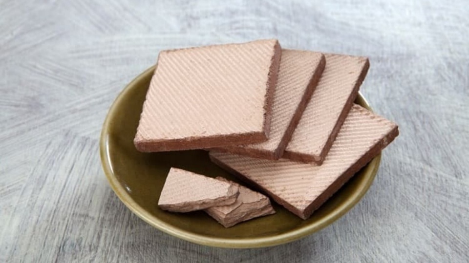 Katha Benefits: सेहत का खजाना है पान में लगने वाला कत्था, जानिए इसके बड़े फायदे
