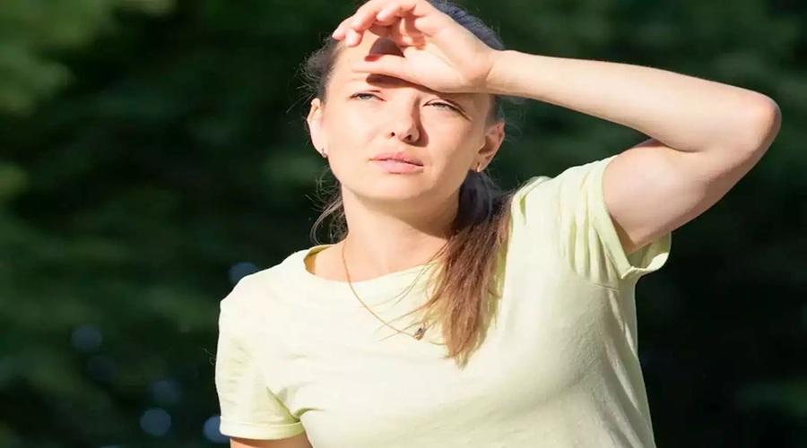 Heatwave से आंखों की देखभाल बहुत जरूरी, गर्मियों में ऐसे रखना चाहिए ख्याल