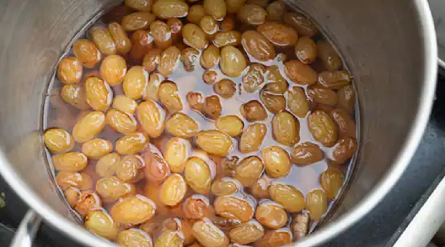 गर्मियों में किशमिश भिगोकर खाने सेहत को मिलते हैं कई फायदे, जानें सेवन का सही तरीका