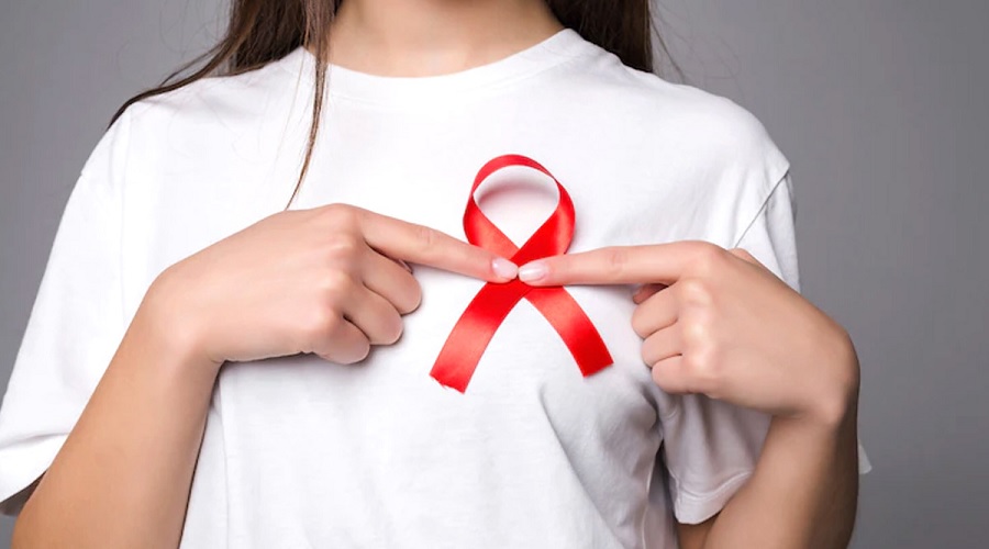 Breast Cancer से बचने के लिए अपनाएं ये आसान उपाय, इन बातों का रखें ध्यान
