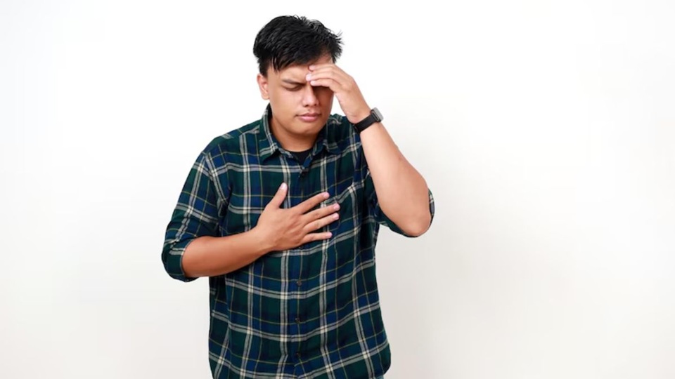क्या आपको भी लगती है ज्यादा गर्मी? जानिए शरीर में किस चीज की है कमी?