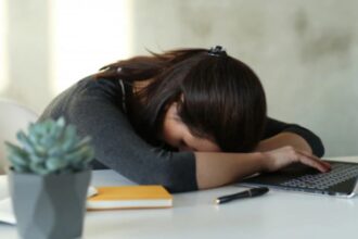 Health Tips: हमेशा रहती है सुस्ती और थकान? इन गंभीर बीमारियों का खतरा बरक़रार