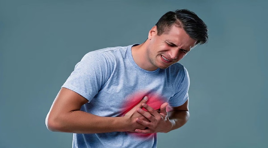 Alert! दिल की धमनियों का ब्लॉकेज दे रहा Heart Attack को दावत, एक्सपर्ट से जानें बचाव के तरीके  