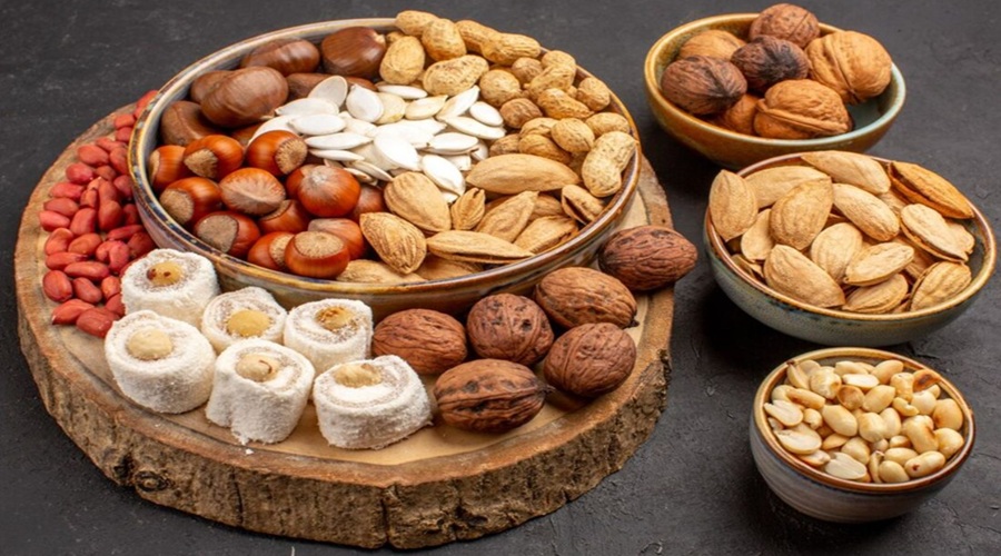 सुबह खाली पेट इन Dry Fruits का करना चाहिए सेवन, इनको खाने से करें परहेज