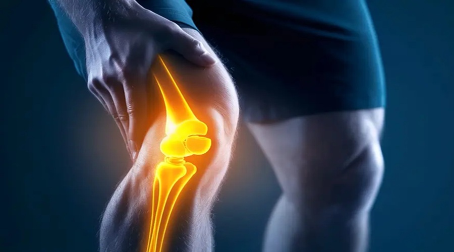 Bone Cancer होने पर दिखते हैं ये गंभीर लक्षण, जानिए कैसे होती है दर्द की शुरुआत?