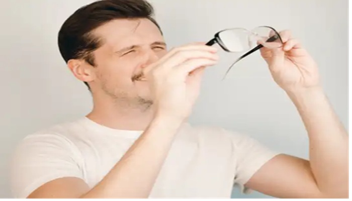 Health Alert: धुंधला दिखना केवल आंख ही नहीं, रहें सावधान