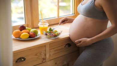 Pregnancy में सुबह की डाइट कैसी हो, Doctor की सलाह से जानें मां और बच्चे के लिए Best Foods?