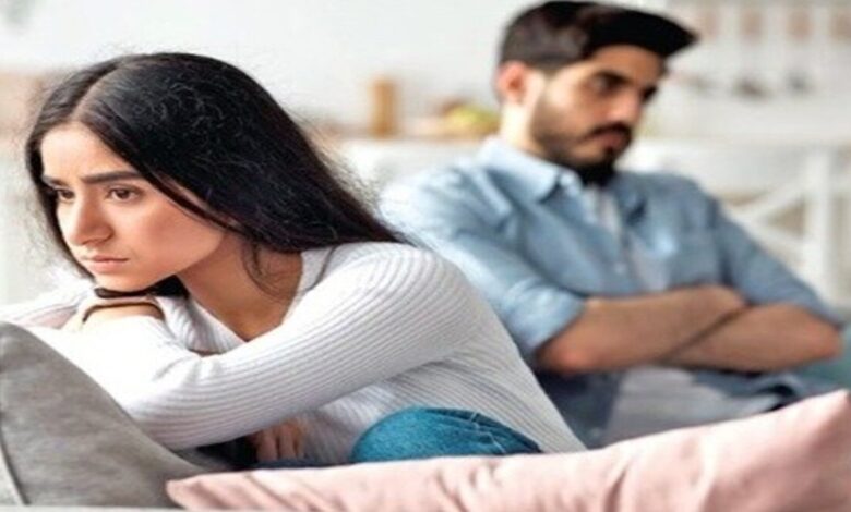 Partner के साथ संबंध बनाने की इच्छा घट रही, एक्सपर्ट्स से समझिए क्यों हो रहा ऐसा?