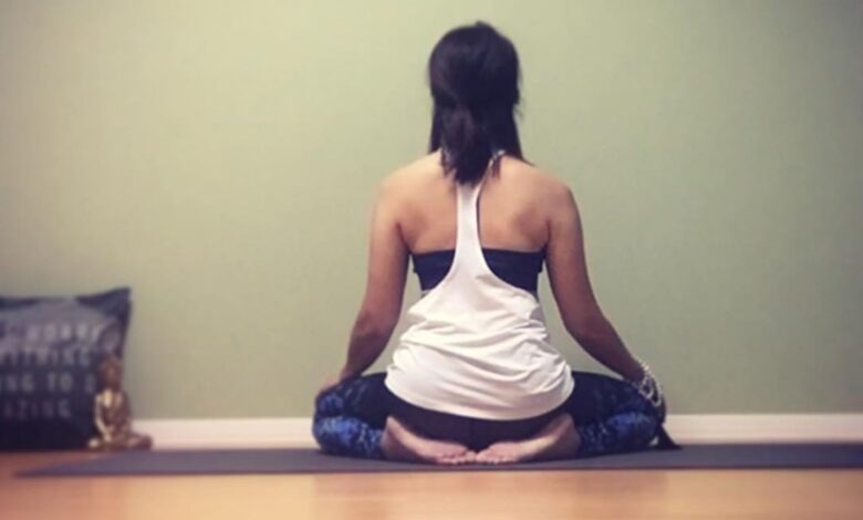 Bhadrasana Yoga: शरीर के इन हिस्सों के लिए जरूरी है भद्रासन, महिलाओं को फायदा ही फायदा