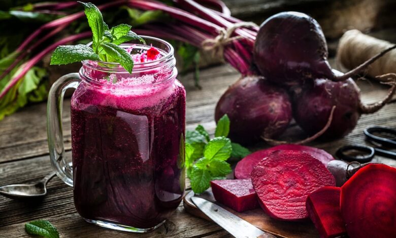 Health Tips: सिर्फ चुकंदर खाने से ही ठीक नहीं होगी ये बीमारी, अपनाइए थोड़ी समझदारी