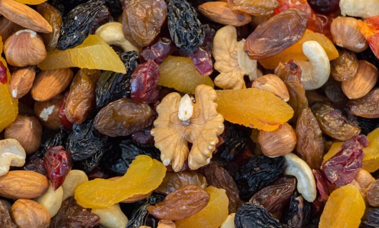Dry Fruits Eating Benefits: ड्राइफ्रूट्स को भिगोकर खाने से क्या मिलता है फायदा? यहां जान लें
