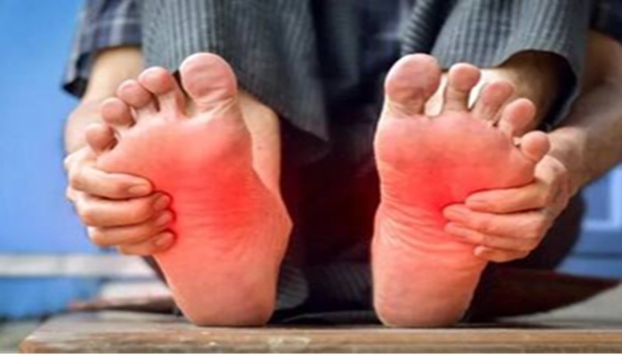 Heart Attack Symptoms: पैरो में नज़र आ बदलाव, इनको अनदेखा करने से होगा दुष्प्रभाव