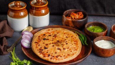 Aloo Ka Paratha in Breakfast: नाश्ते में आलू का पराठा कर सकता है खराबी, जानिए इसकी वजह