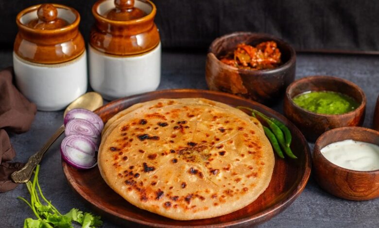 Aloo Ka Paratha in Breakfast: नाश्ते में आलू का पराठा कर सकता है खराबी, जानिए इसकी वजह