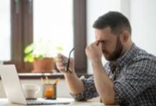 Vitamin B12: थकान और कमजोरी के साथ-साथ त्वचा का रंग भी बदला, समझ लीजिए बड़ा है खतरा!   
