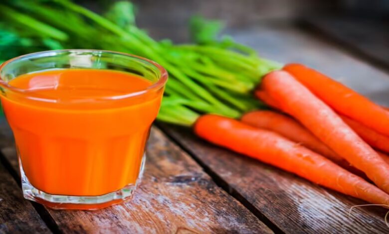 Carrot Juice: बारिश में गाजर का जूस पीने से मिलेंगे ये 6 फायदे, जानिए पीने का सही समय