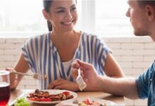 Best Time to Eat Dinner: वजन कम करना है? रात में इतने बजे तक कर लें डिनर?