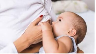 Breast Feeding Tips: ब्रेस्टफीडिंग मदर्स के लिए खतरनाक ये चीजें, सेहत को हो सकता है भारी नुकसान
