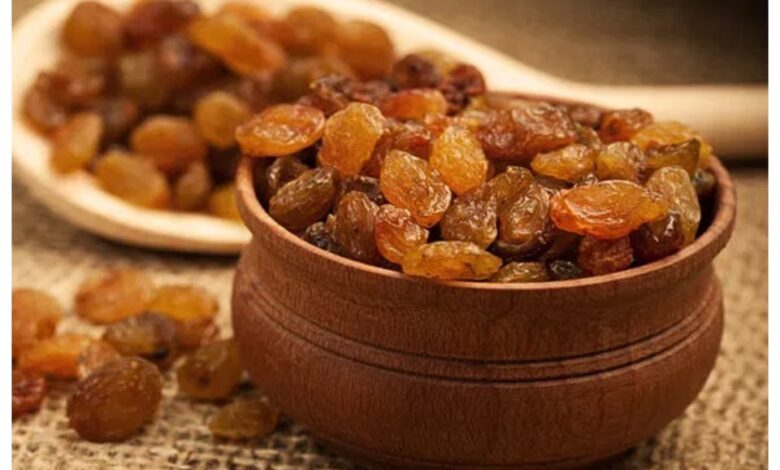 Raisins: किशमिश खाने से ये अंग होता है सुपर एक्टिव! जानें खाने का सही समय और तरीका
