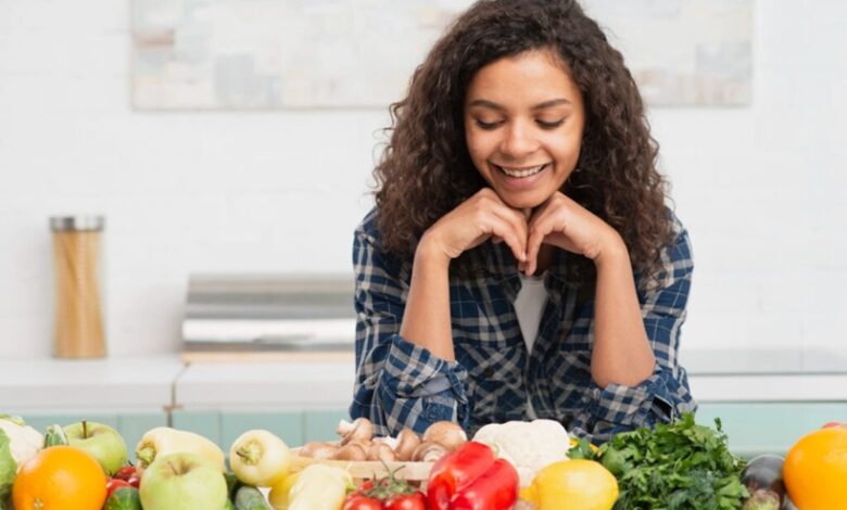 Fruits for Heart Disease: हार्ट अटैक से बचना है, खाना शुरू कर दें ये 5 फल