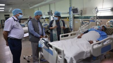शास्‍त्रीय गायक छन्‍नूलाल मिश्र के बाएं पैर में हुआ Deep Vein Thrombosis, ICU में चल रहा इलाज