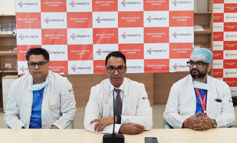 Medanta Hospital News: बच्चों में रीढ़ की हड्डी की समस्या से बचाव के लिए समय पर पहचान ज़रूरी