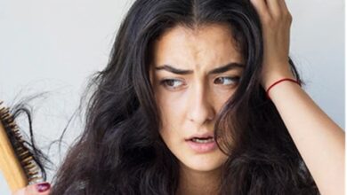 Health Tips: तो इसलिए झड़ रहे आपके बाल, जानिए इस गंभीर समस्या से कैसे पायें निजात