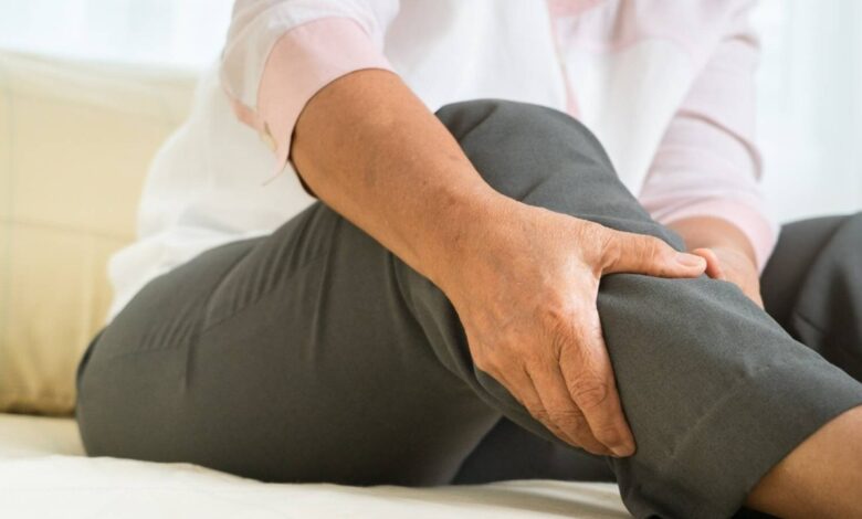 Joint Pain: इन गलतियों की वजह से बढ़ता है जोड़ों का दर्द, बरतें ये सावधानियां