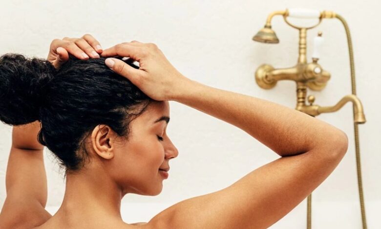 Bath Best Time: सुबह-सुबह या रात, किस टाइम नहाना होता है सबसे अच्छा?