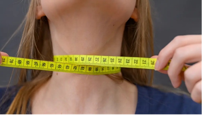 Neck Size: आपकी सेहत के बारे में बहुत कुछ बताता है आपकी गर्दन का साइज!