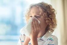 Sneezing Problems in Kids: बच्चा छींकने लगे तो मां-बाप कैसे रखें उनका ख्याल?