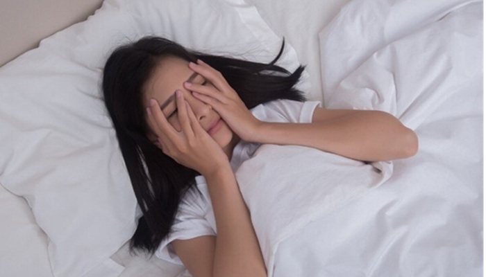 Tiredness: 8 घंटे सोने से बाद भी थकान और आलस से हैं परेशान,जानिए क्या है वजह