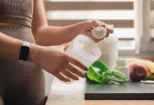 Health Tips: सुबह खाली पेट इन तीन चीजों का करें सेवन, जानिए फिटनेस का सीक्रेट