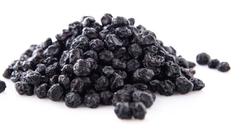 Weight Loss: घटाना चाहते हैं वजन, सुबह पीना शुरू कर दें काली किशमिश का पानी