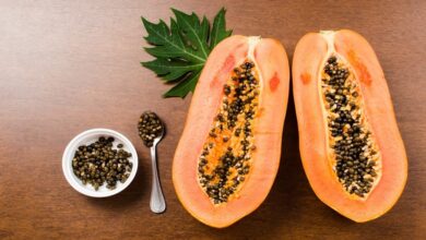 ठंड के मौसम में ज्यादा बिकता है पपीता, जानिए सर्दियों में इसका सेवन करना सही है या नहीं?