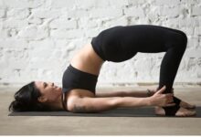 Strong Muscles: 5 आसन योगाभ्यास जो दूर करेंगे बॉडी स्टिफनेस, बढ़ाएंगे स्ट्रेंथ