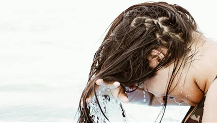 Washing Hair: नहीं कर रहीं बालों की रेगुलर केयर, जानिए क्या होगा इसका नुक्सान?
