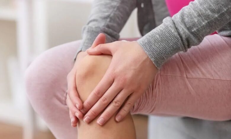 Joint Paint: गिरता तापमान बढ़ता दर्द, जोड़ों के दर्द से छुटकारा पाना है तो अपनाएं ये उपाय