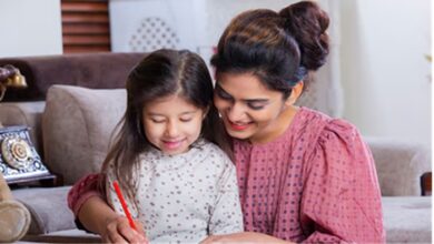 Parenting Tips: कभी नहीं बिगड़ेगा बच्चा, पेरेंट्स को बच्चों के लिए जरूर बनाने चाहिए ये 6 Rules