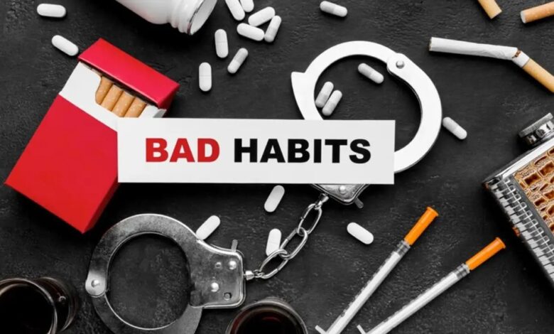 Bad Habits: सबसे ज्यादा खतरनाक है ये आदत, पूरे शरीर में घोल देती है जहर, रहें सावधान