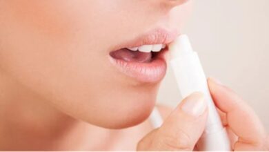Lips Care: फटे होंठों ने कर दिया है परेशान? केसर से बनाएं ये नेचुरल लिप बाम