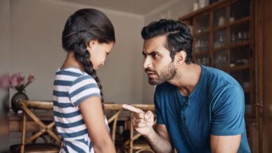 Parenting Tips: पापा को बच्चे के साथ कभी नहीं करनी चाहिए ये 5 गलतियां, जानिए इसके नुक्सान