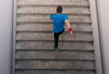 Climbing stairs: हर रोज चढ़ें सीढ़ियां, शरीर को मिल सकते हैं चौतरफा लाभ