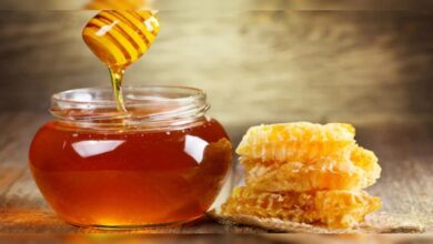 शहद के सेवन का सही तरीका और तासीर के बारे में जानिए